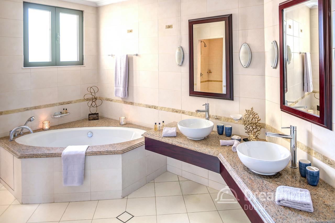 Dream Inn - Luxury Palm Beach Villa Дубай Екстериор снимка